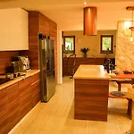 Villa Beelvita - Private Pool& Jacuzzi *