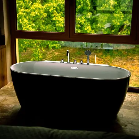 Beelvita&jacuzzi Vila *