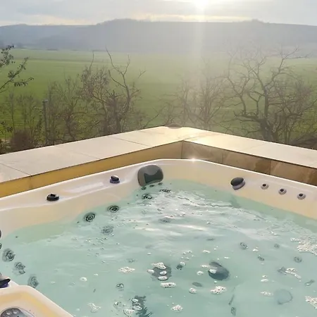 Vila Beelvita&jacuzzi *