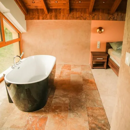 Beelvita - Private Pool& Jacuzzi