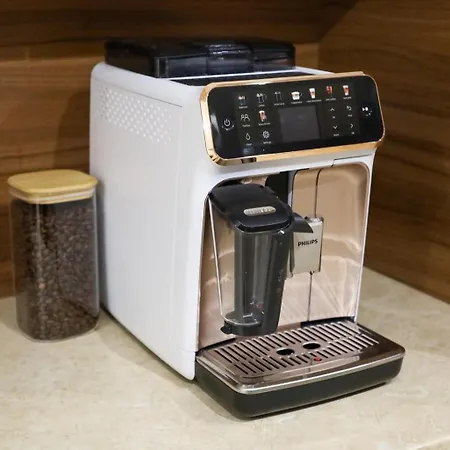 Beelvita&jacuzzi Vila