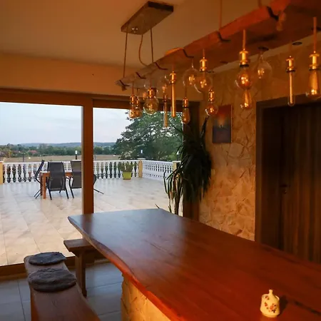 Beelvita - Private Pool& Jacuzzi