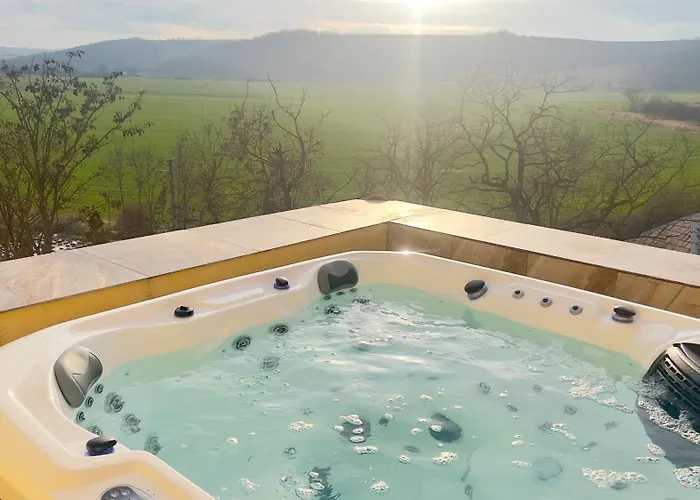 Beelvita&jacuzzi ヴィラ *