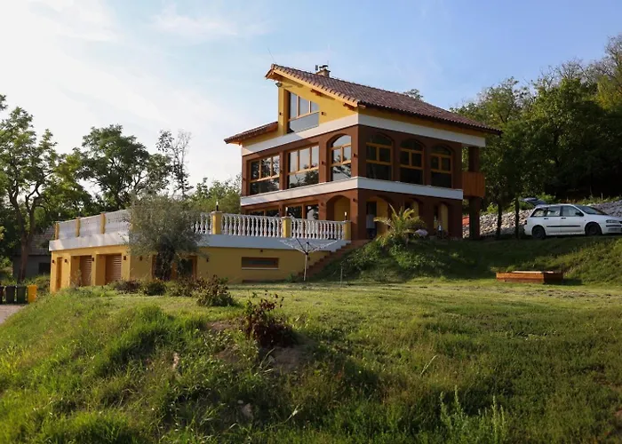 Beelvita&jacuzzi ヴィラ *